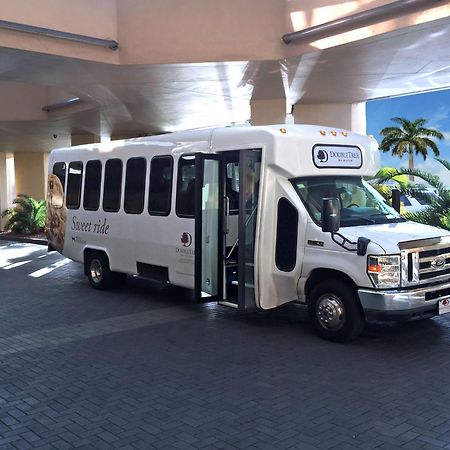 ดับเบิลทรี บาย ฮิลตัน ไมอามี แอร์พอร์ต คอนเวนท์ชัน Hotel Miami Springs ภายนอก รูปภาพ
