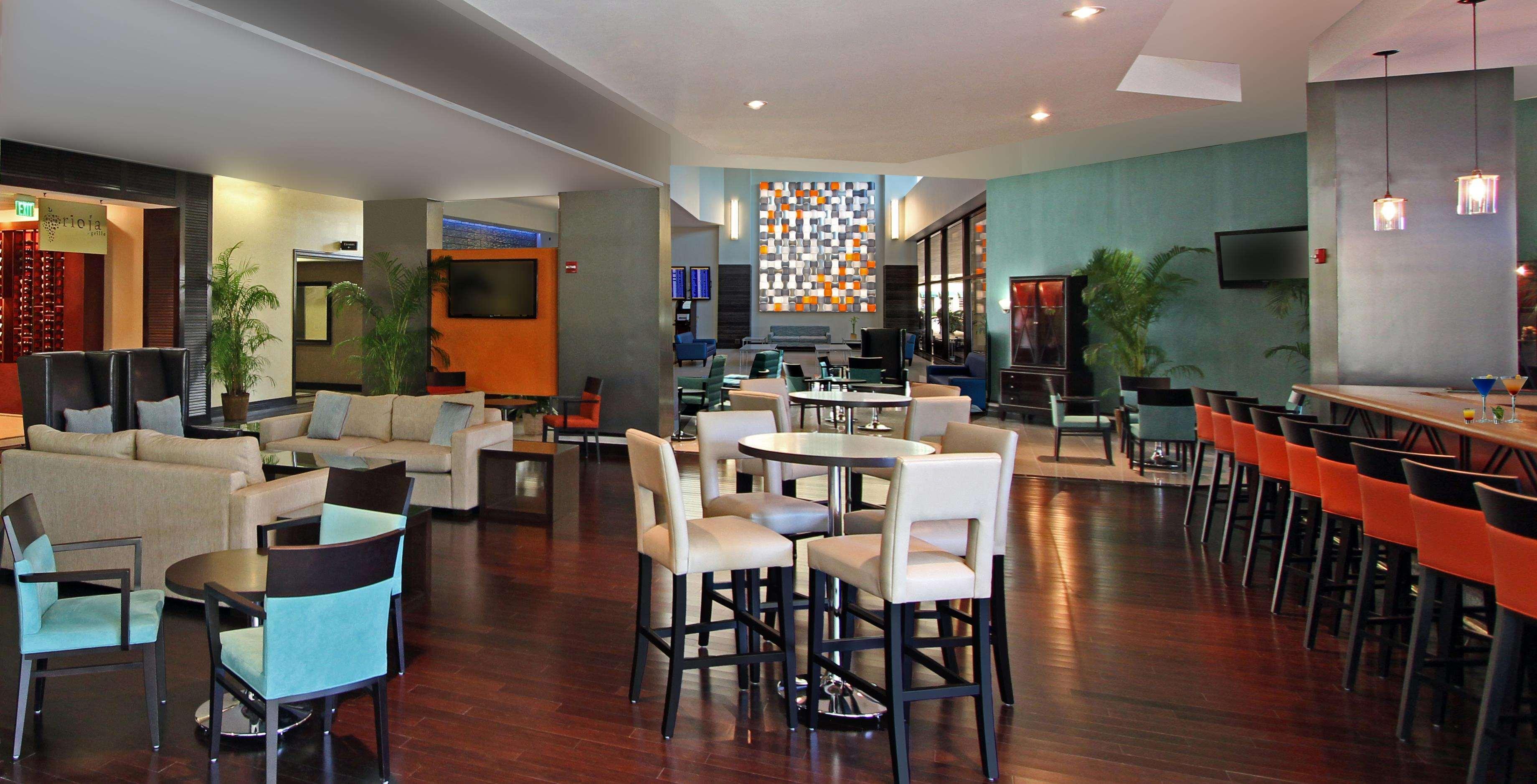 ดับเบิลทรี บาย ฮิลตัน ไมอามี แอร์พอร์ต คอนเวนท์ชัน Hotel Miami Springs ภายนอก รูปภาพ