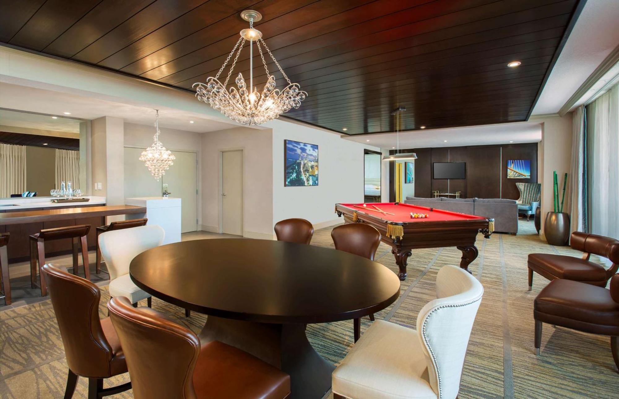ดับเบิลทรี บาย ฮิลตัน ไมอามี แอร์พอร์ต คอนเวนท์ชัน Hotel Miami Springs ภายนอก รูปภาพ
