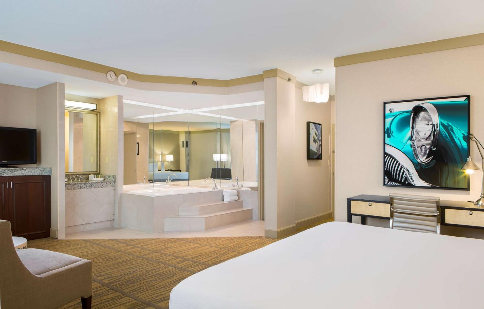 ดับเบิลทรี บาย ฮิลตัน ไมอามี แอร์พอร์ต คอนเวนท์ชัน Hotel Miami Springs ภายนอก รูปภาพ